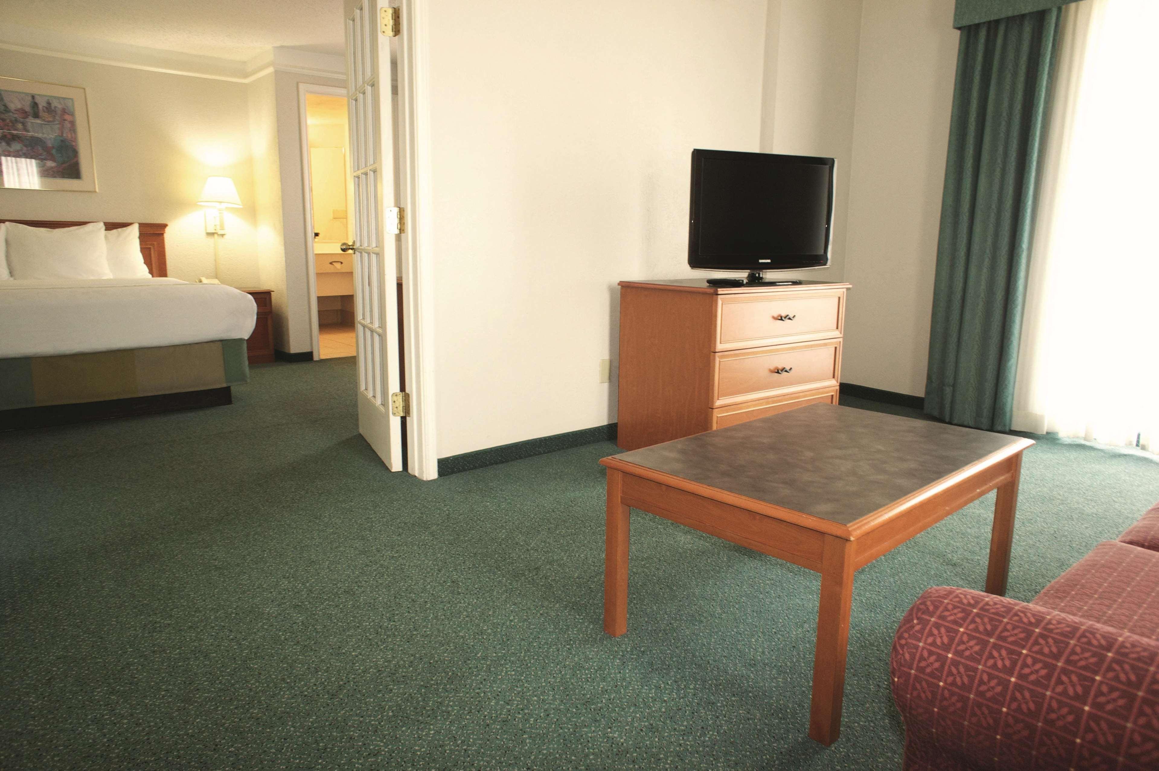 La Quinta Inn By Wyndham Columbus Airport Area Zewnętrze zdjęcie